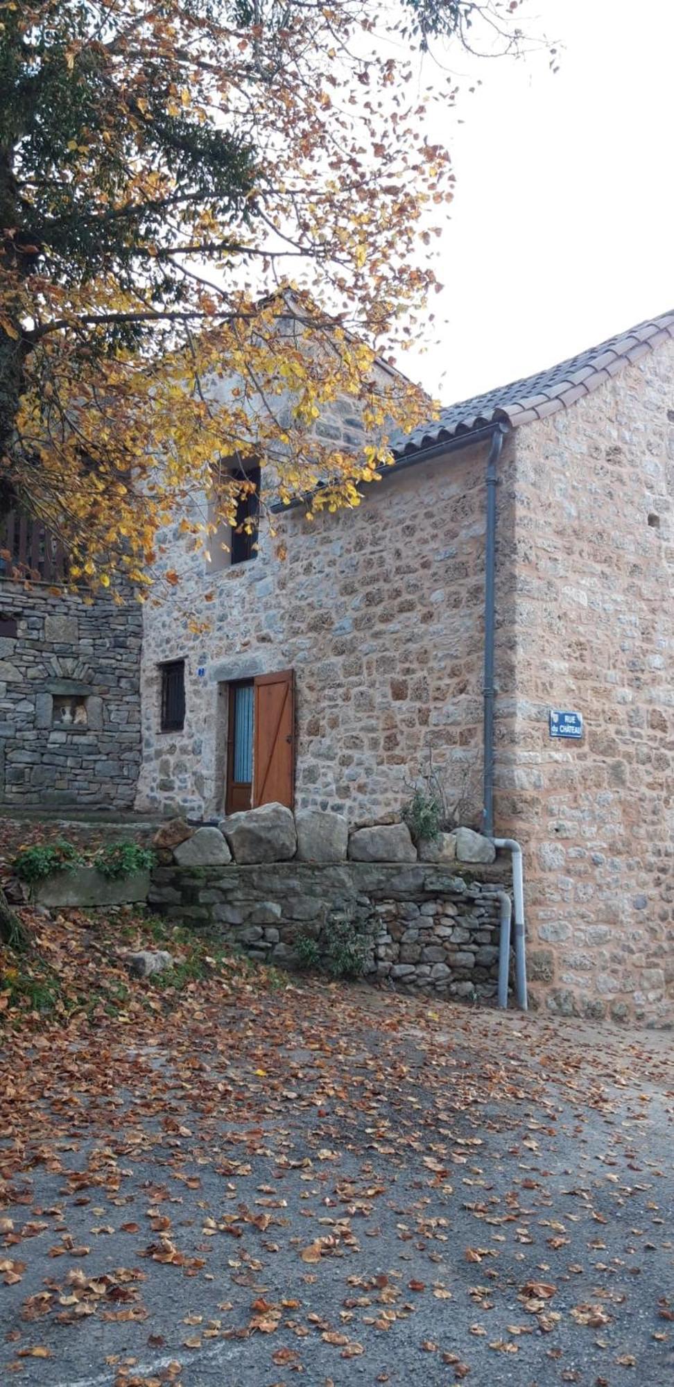 Gite Le Jaya Saint-Georges-de-Luzencon Экстерьер фото